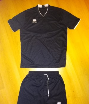 OCTUBRE ROJO - uniforme 2