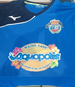REAL PUERTA DE MADERA - uniforme 2