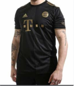 BAYERN DE BROSS - uniforme 2
