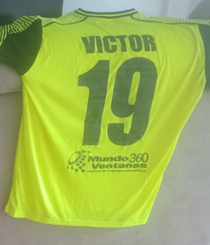 BESTIAS DE PARLA - uniforme 1