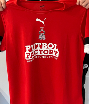 NOTTINGHAM SHEMMEN - uniforme 2