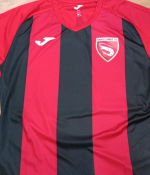 MORECAMBE FC - uniforme 1